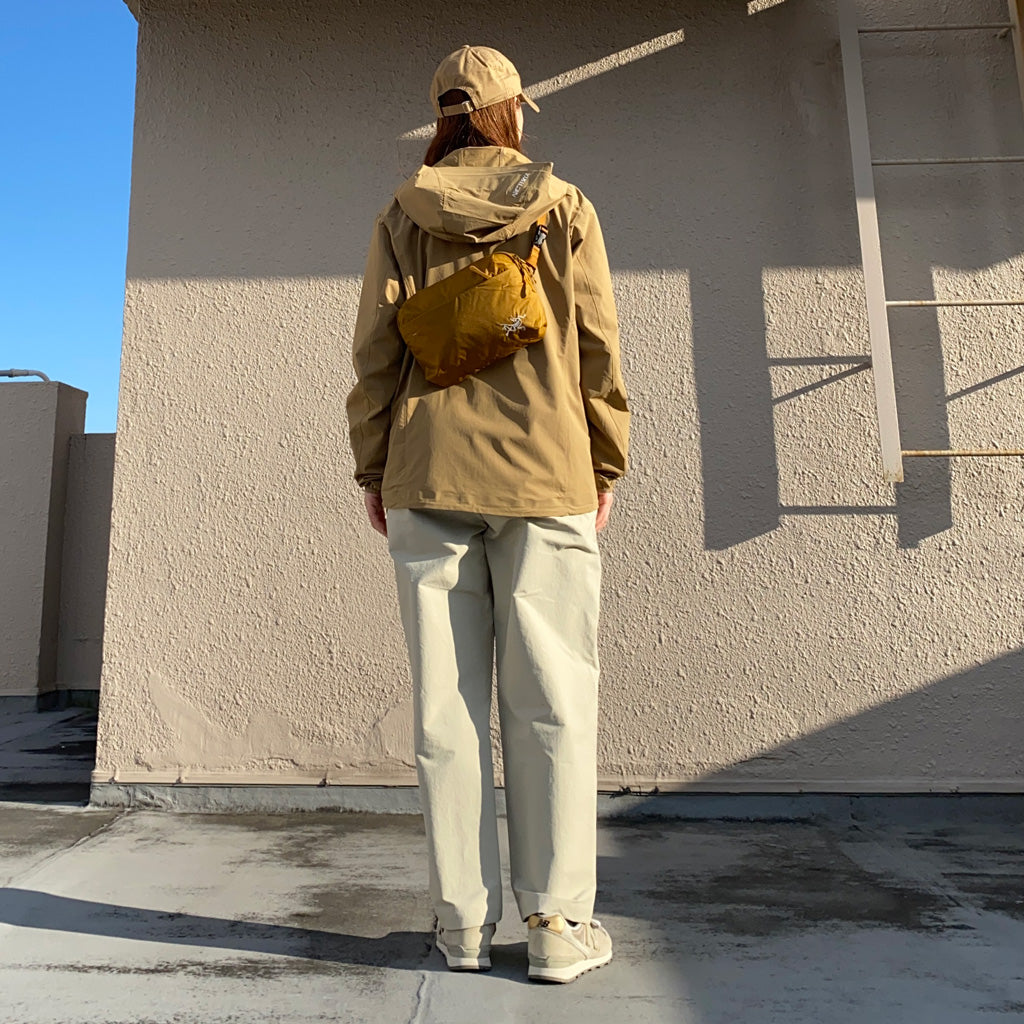 ARC'TERYX『Heliad 6L Crossbody bag』(Yukon)