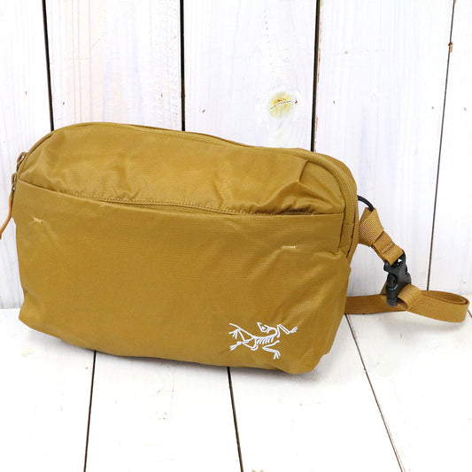 ARC'TERYX『Heliad 6L Crossbody bag』(Yukon)