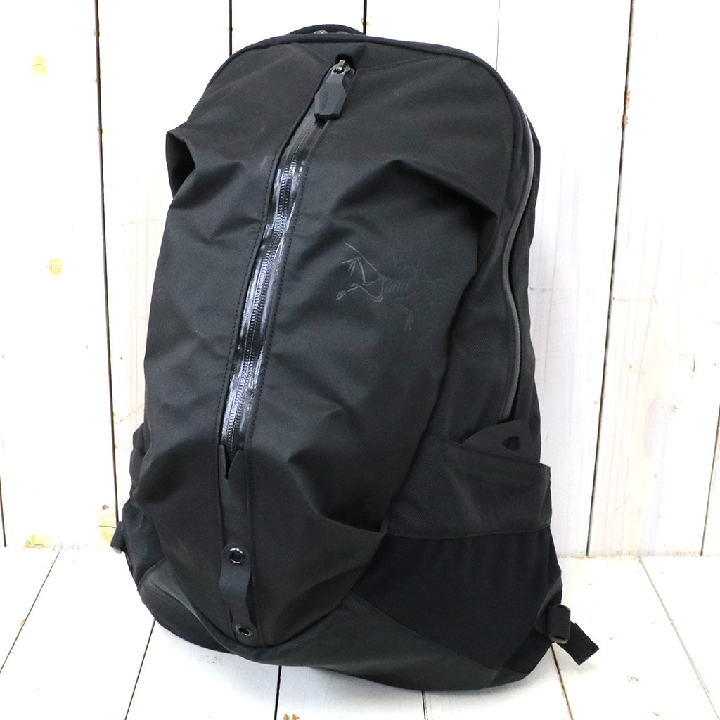 【新品未使用】 ARC'TERYX Arro16 Backpack Black返品不可