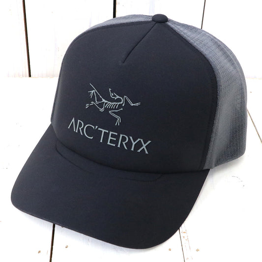 ARC'TERYX『Bird Word Trucker Curved』(Black/Graphite)
