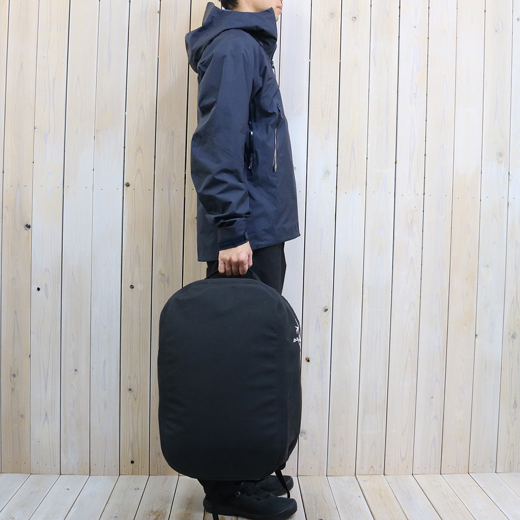 ARC'TERYX : Carrier 40 Duffle (Black)