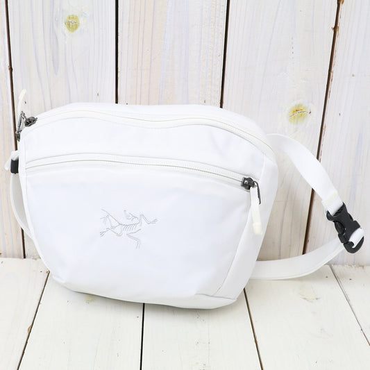 ARC'TERYX『Mantis 2 Waist Pack』(Arctic Silk)