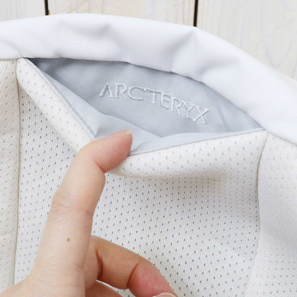ARC'TERYX『Mantis 2 Waist Pack』(Arctic Silk)