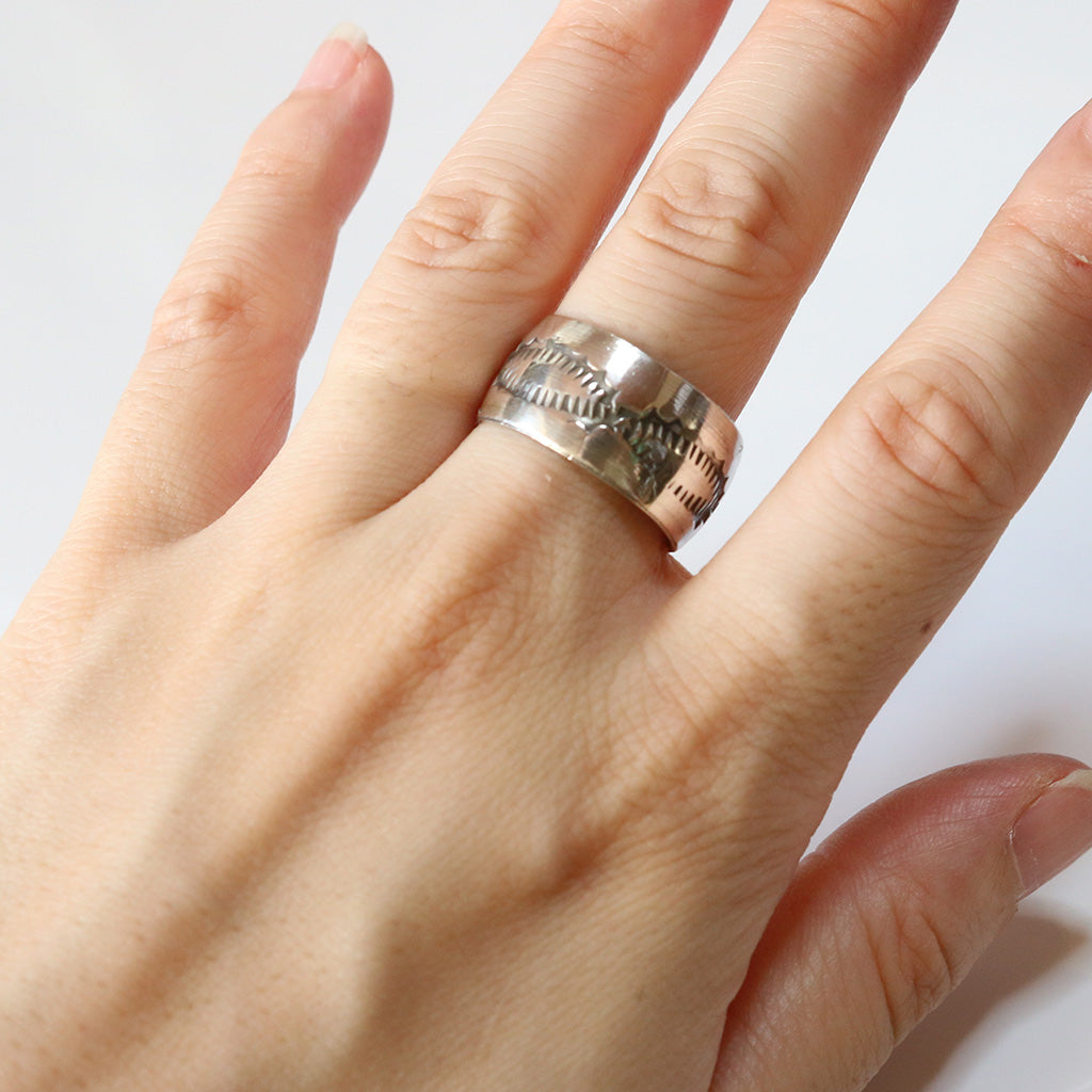 Indian Jewelry : Navajo Robet Cadman Ring(A)