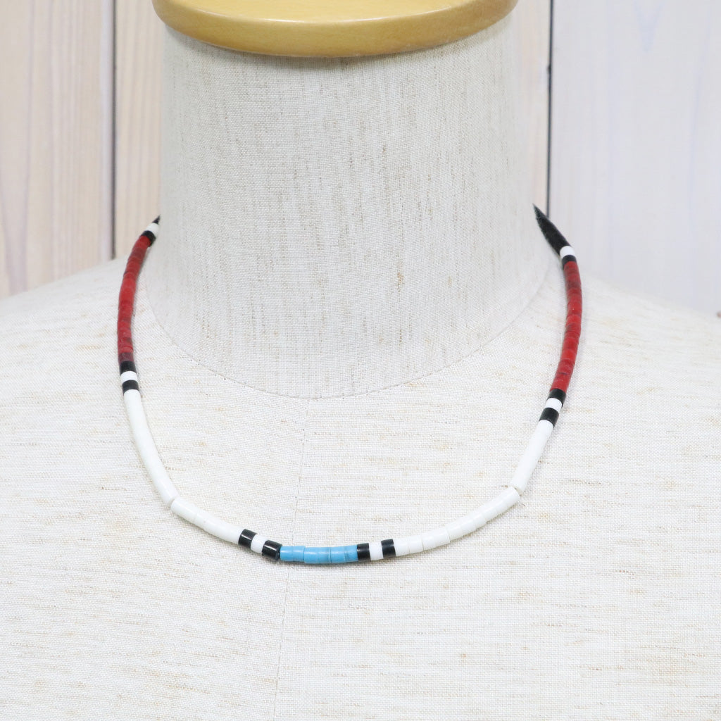 Indian Jewelry : Navajo Valarie Johnson Necklace(A)