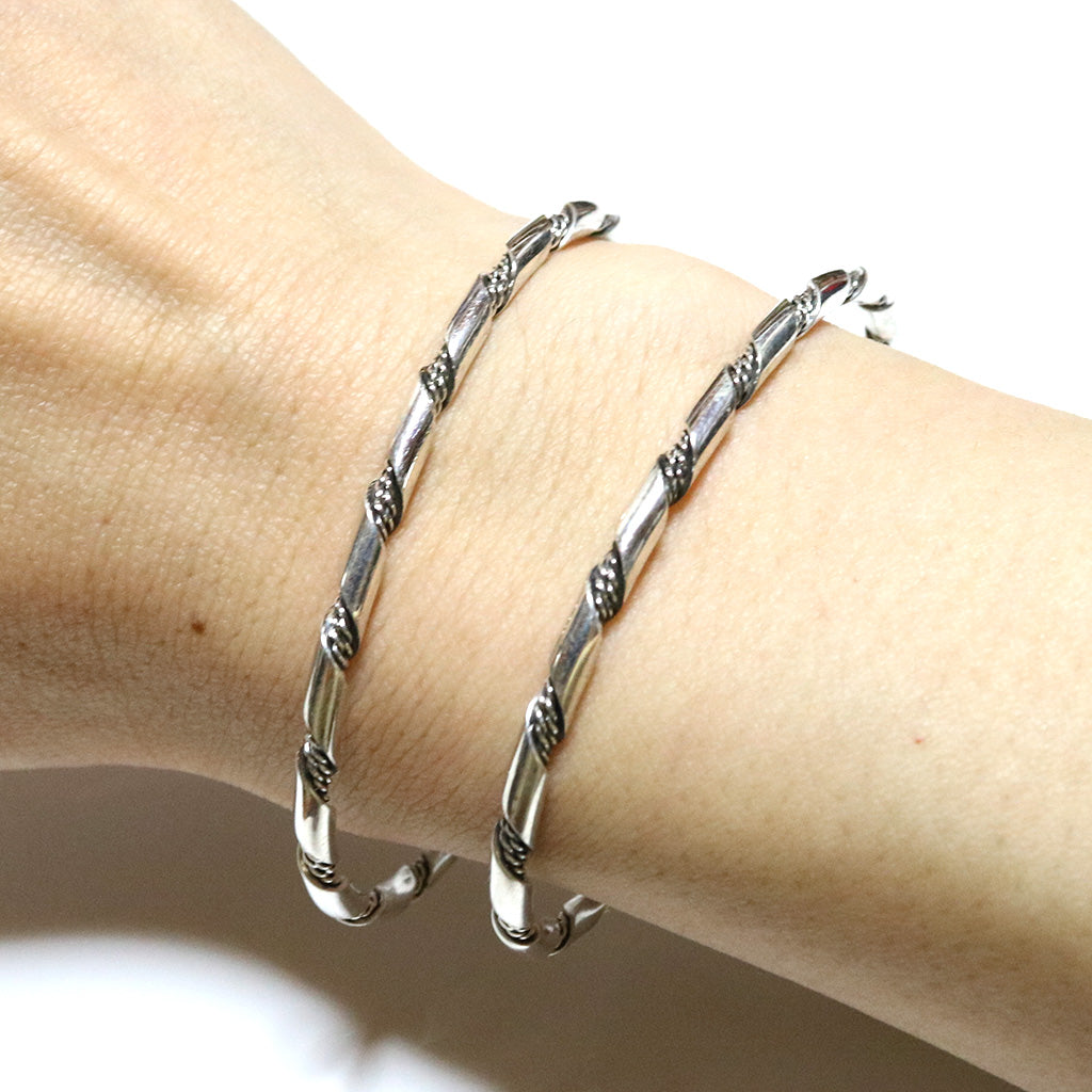 Indian Jewelry : Navajo Elaine Tahe Bangle(C)