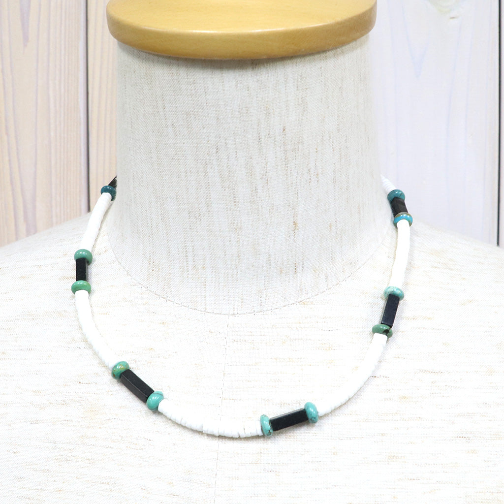 Indian Jewelry : Navajo 1960’s Necklace-Turquoise/Onix/Shell(A)