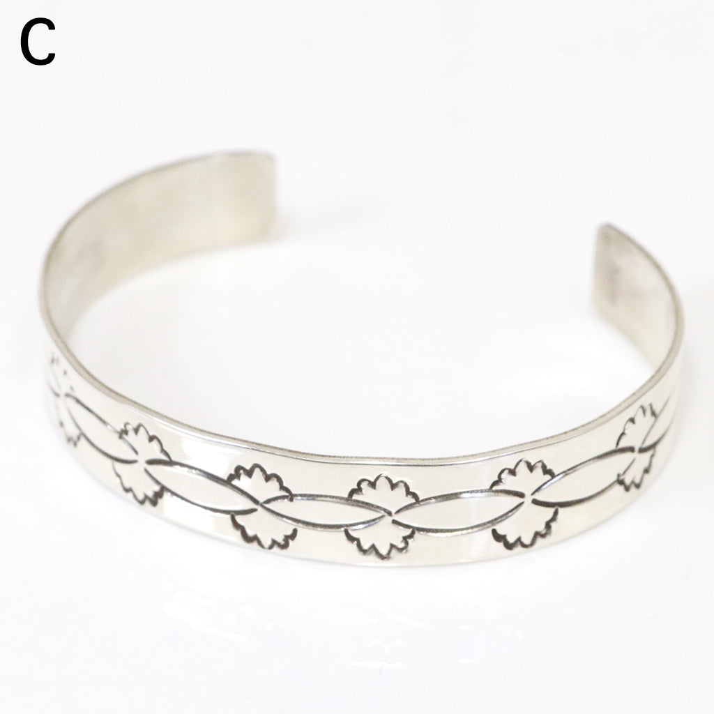 Indian Jewelry : Navajo Gary Sandval Bangle