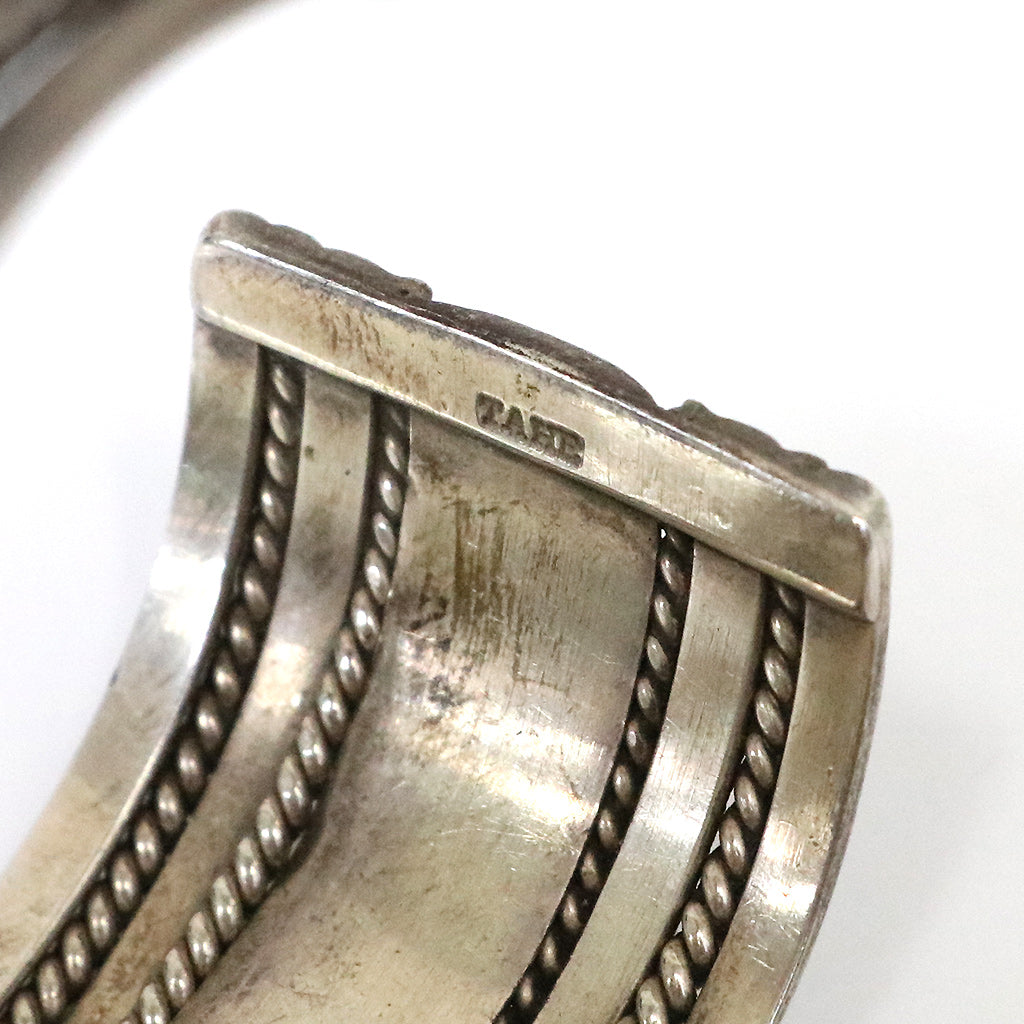 Indian Jewelry : Navajo 1960’s Tahe Bangle