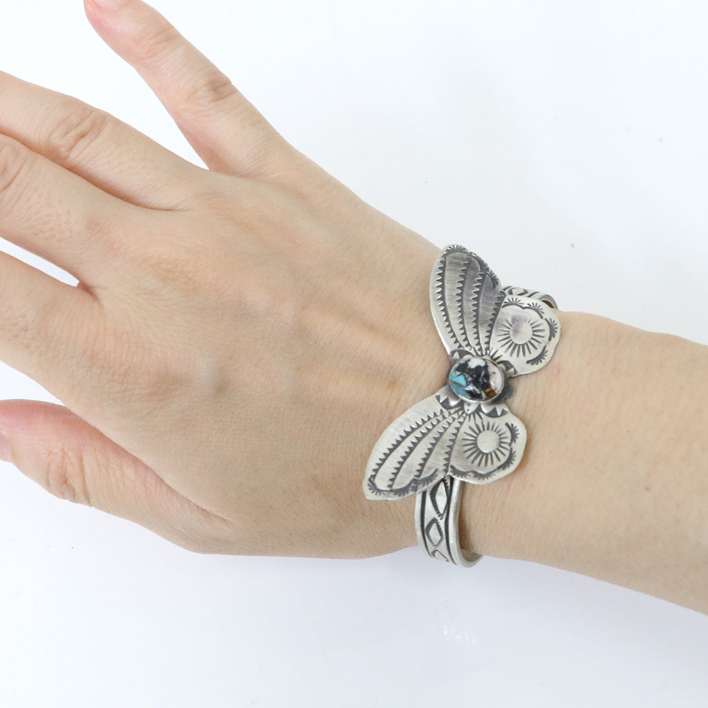 Indian Jewelry : Navajo Rick Enriquez Butterfly Bangle