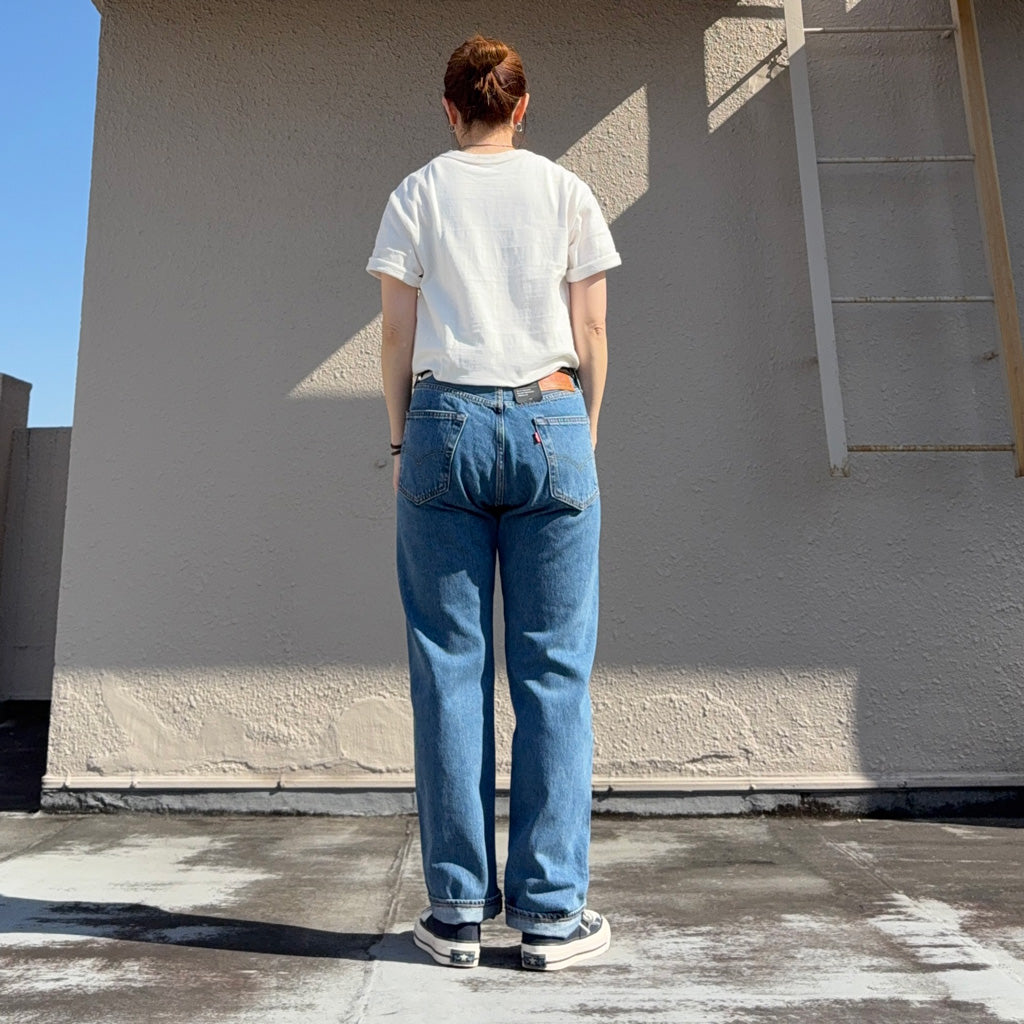 LEVI'S : 501 RELAXED ジーンズ (ミディアムインディゴ)