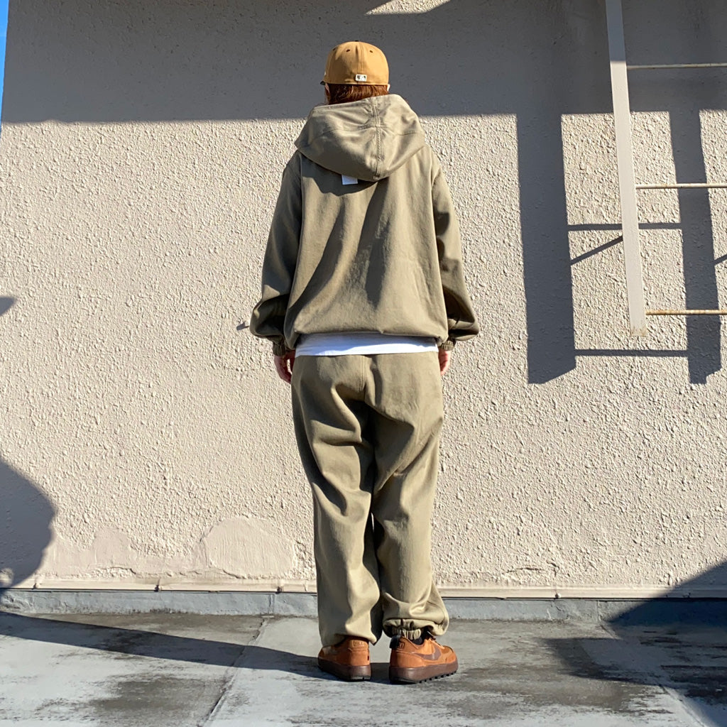 nanamica『Cotton Wool Twill Track Pants』(Khaki Beige)