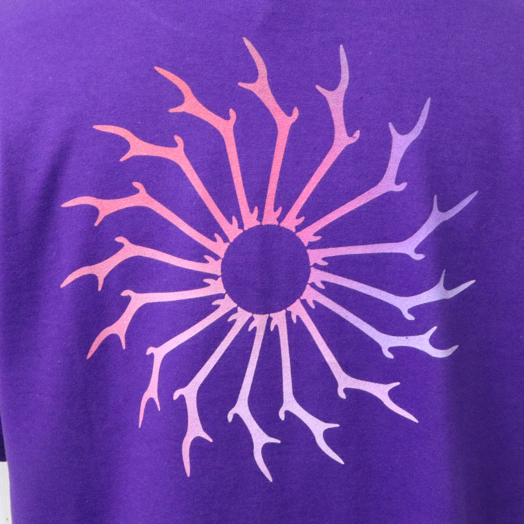 SOUTH2 WEST8 : S/S Crew Neck Tee-Skull & Target Gradation (Purple)
