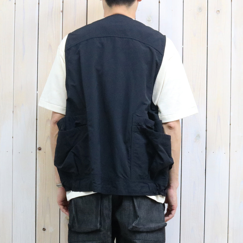 SASSAFRAS : OVERGROWN HIKER VEST-NYLON RIPSTOP (BLACK)