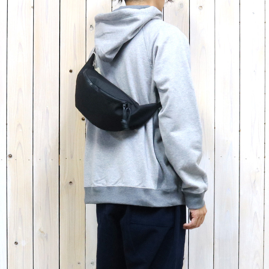 hobo『Waist Pouch Nylon Oxford with Cow Leather』