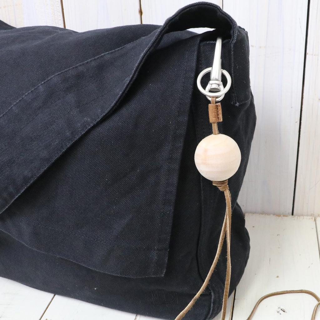 hobo : Round Wood Beads Key Ring with Brass