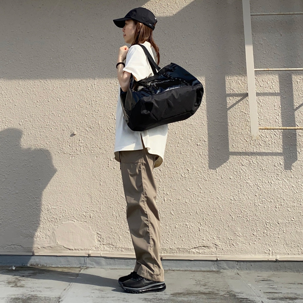 patagonia『Black Hole Tote 25L』(Black)