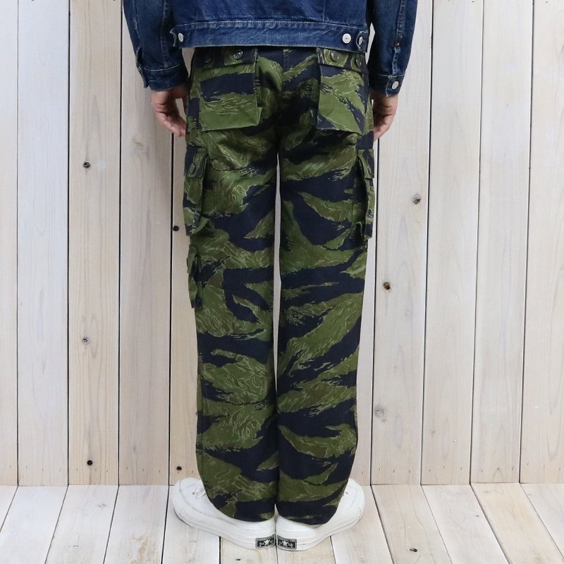 The REAL McCOY’S『TIGER CAMOUFLAGE TROUSERS/PURPLE FADE』