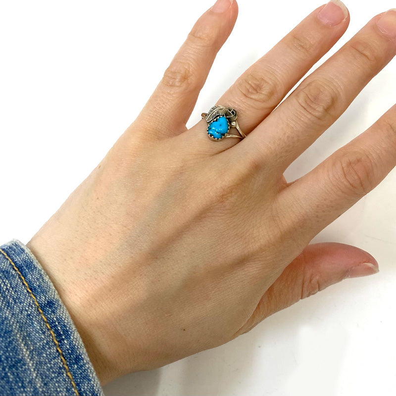 Indian Jewelry : Navajo Carolynn Nez Ring