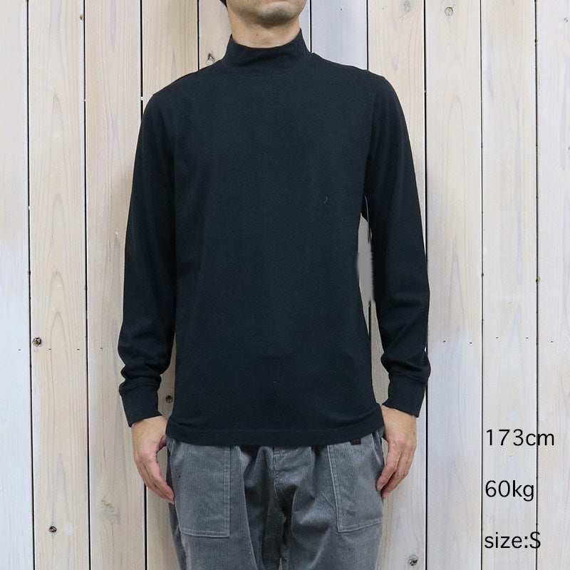 L.L.Bean『Carefree Unshrinkable Mockneck』
