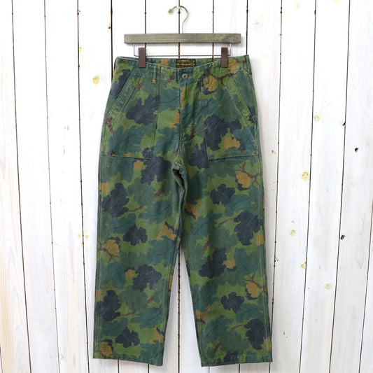 『BUZZ RICKSON’S』MITCHELL PATTERN CAMOUFLAGE TROUSERS CIVILIAN MODEL,BLUE CHAMBRAY WORK SHIRT