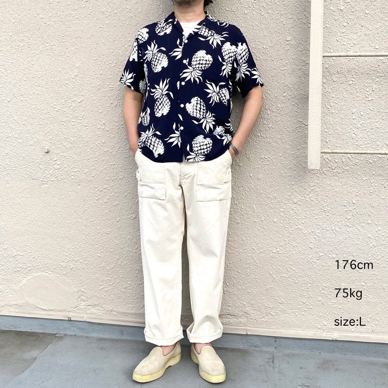 DUKE KAHANAMOKU : S/S RAYON HAWAIIAN SHIRT-DUKE’S PINEAPPLE (NAVY)