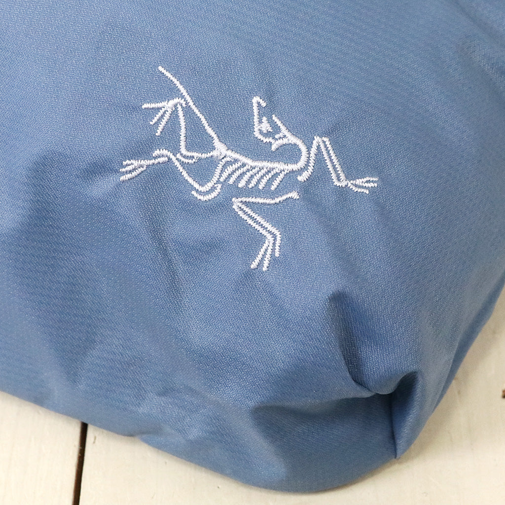 ARC'TERYX『Heliad 6L Crossbody bag』(Stone Wash)