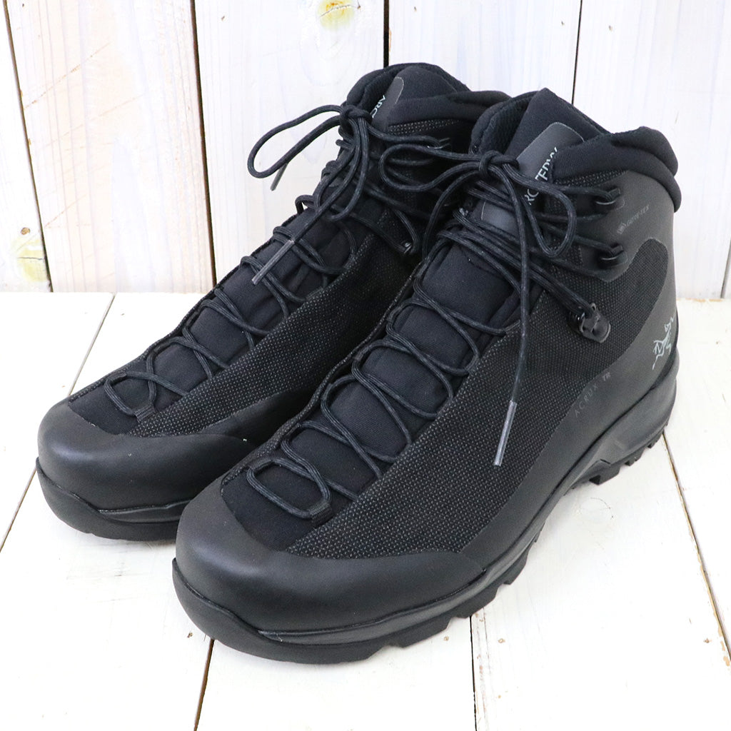 ARC'TERYX『ACRUX TR GORE-TEX』(Black/Black)