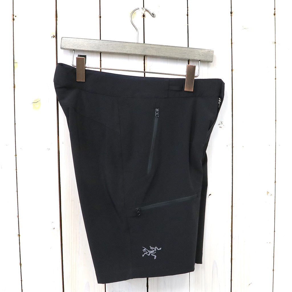 ARC'TERYX『Gamma Lightweight Short 9”』(Black)