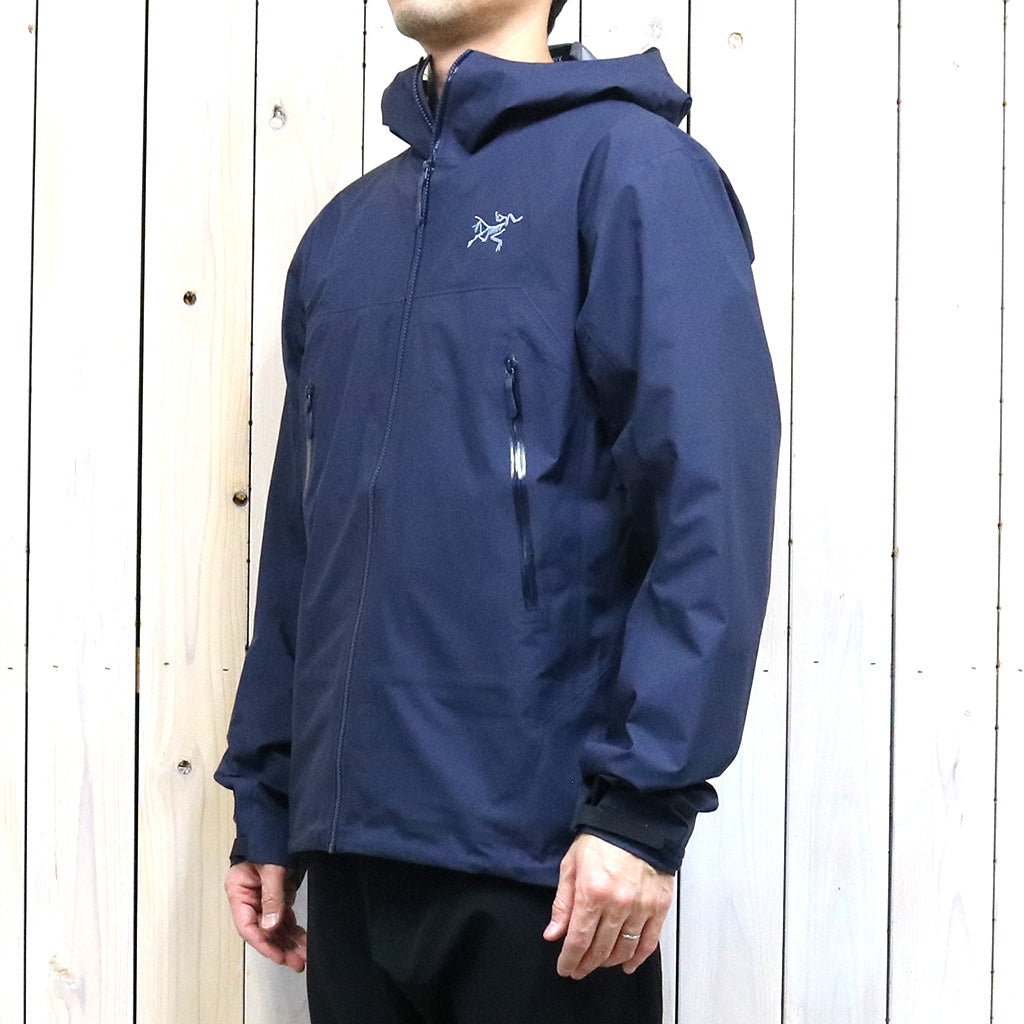 ARC'TERYX : Beta Jacket (Black Sapphire)