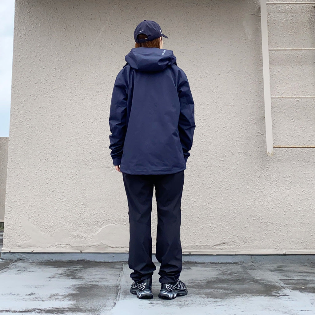 ARC'TERYX : Beta Jacket (Black Sapphire)
