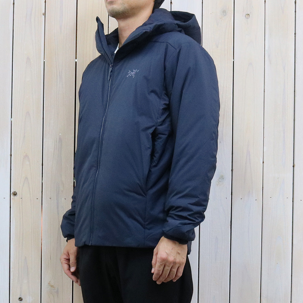 ARC'TERYX『Atom Heavyweight Hoody』(Black Sapphire)