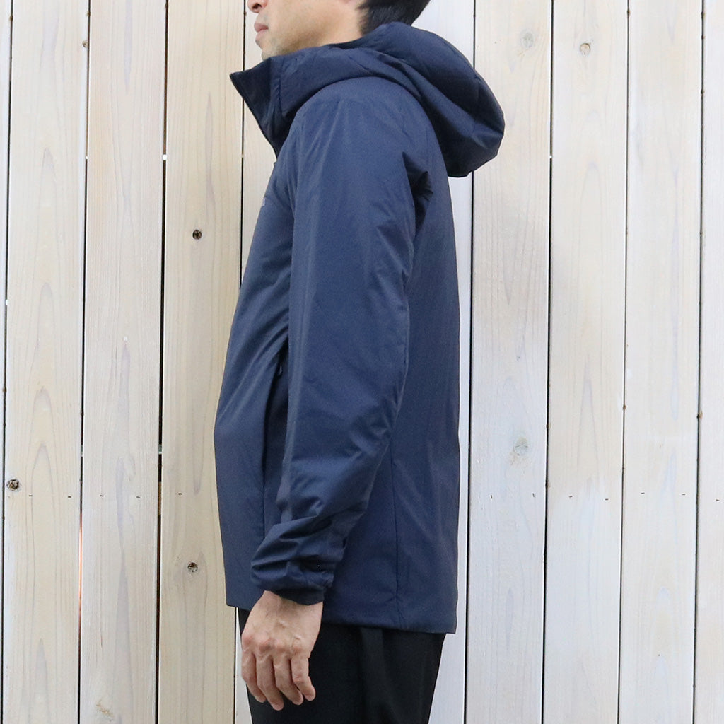 ARC'TERYX『Atom Hoody』(Black Sapphire)