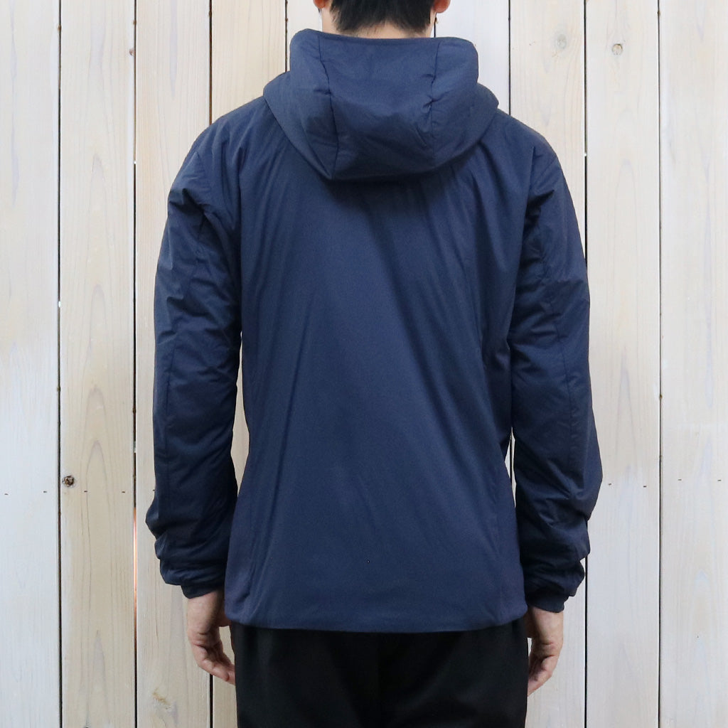 ARC'TERYX『Atom Hoody』(Black Sapphire)