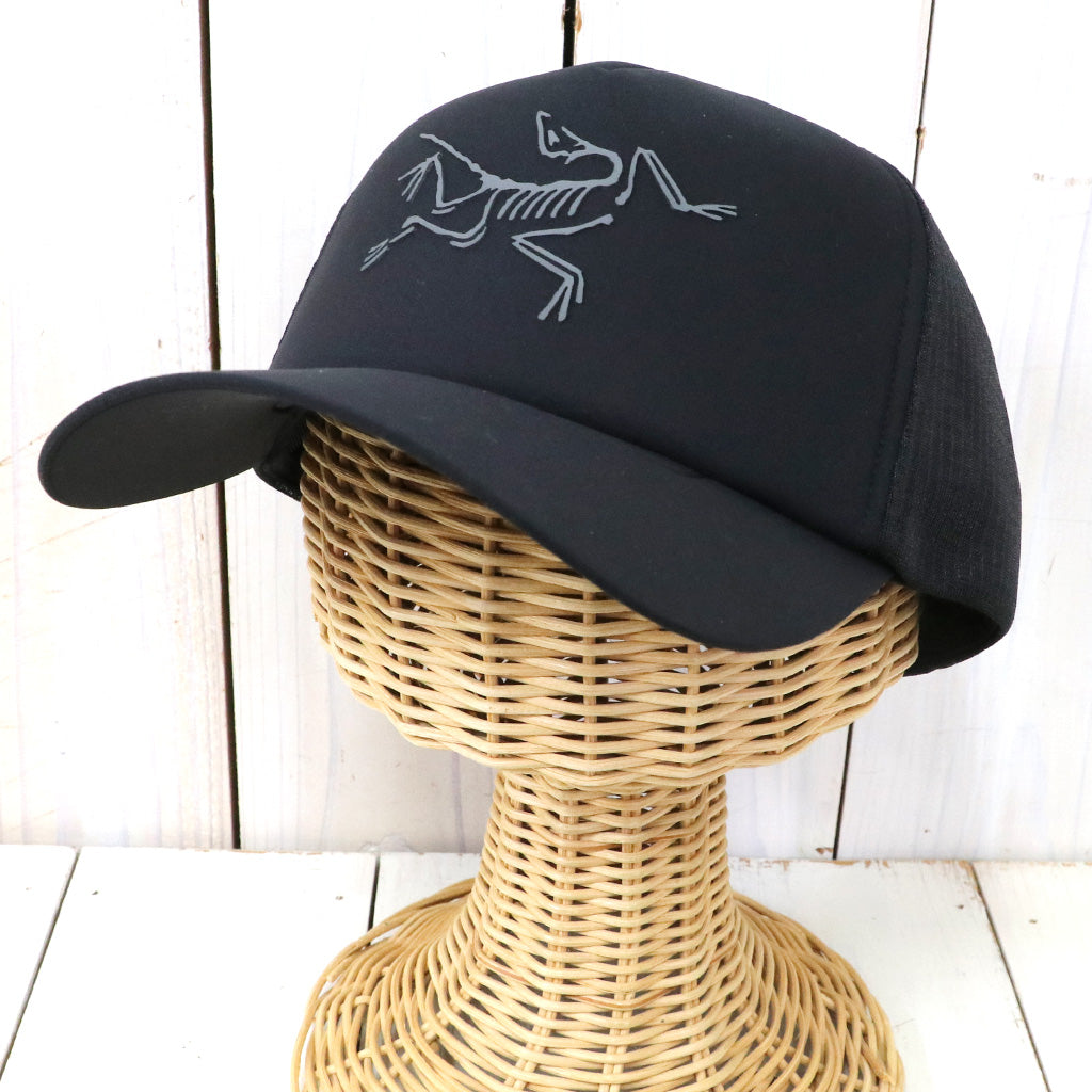 ARC'TERYX : Bird Trucker Curved (Black)