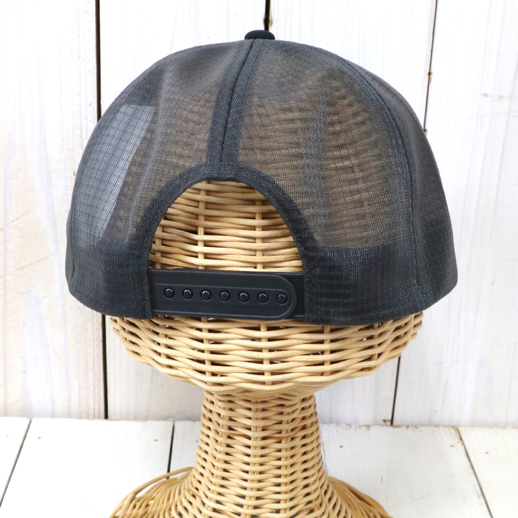 ARC'TERYX『Bird Word Trucker Curved』(Black/Graphite)
