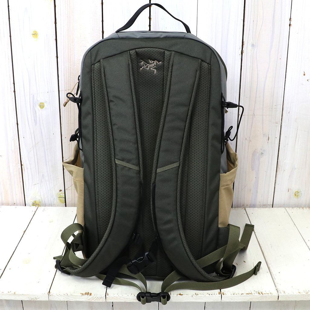 ARC'TERYX『Mantis 26 Backpack』(Tatsu/Forage)