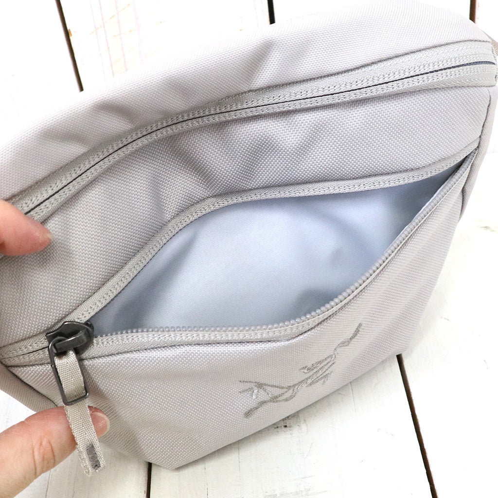 ARC'TERYX『Mantis 1 Waist Pack』(Rune)