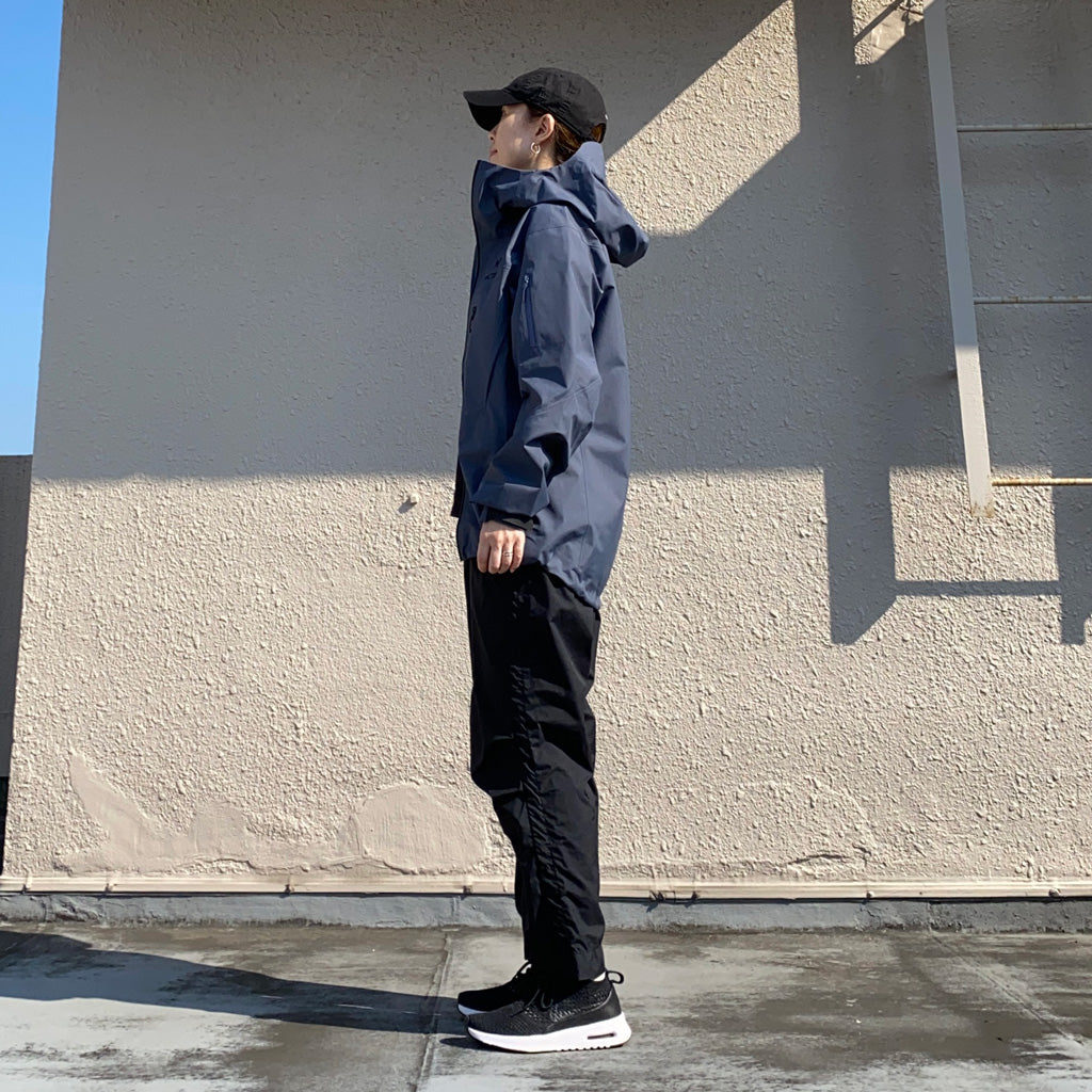 ARC'TERYX『Alpha SV Jacket』(Dk Stratus)