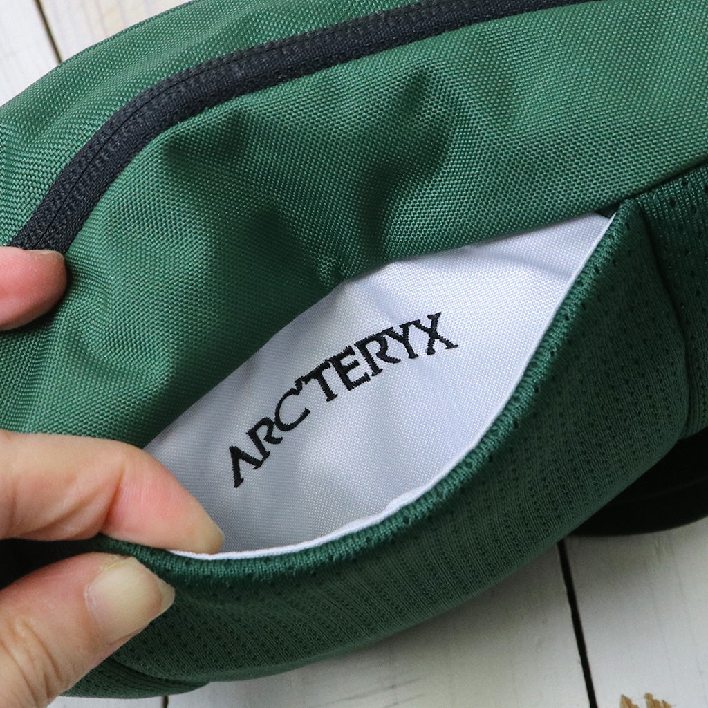 ARC'TERYX『Mantis 2 Waist Pack』(Eden/Black)