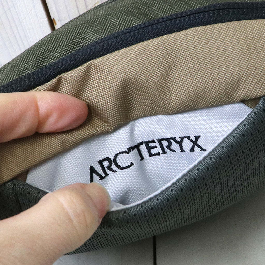 ARC'TERYX『Mantis 1 Waist Pack』(Tatsu/Canvas/Black)