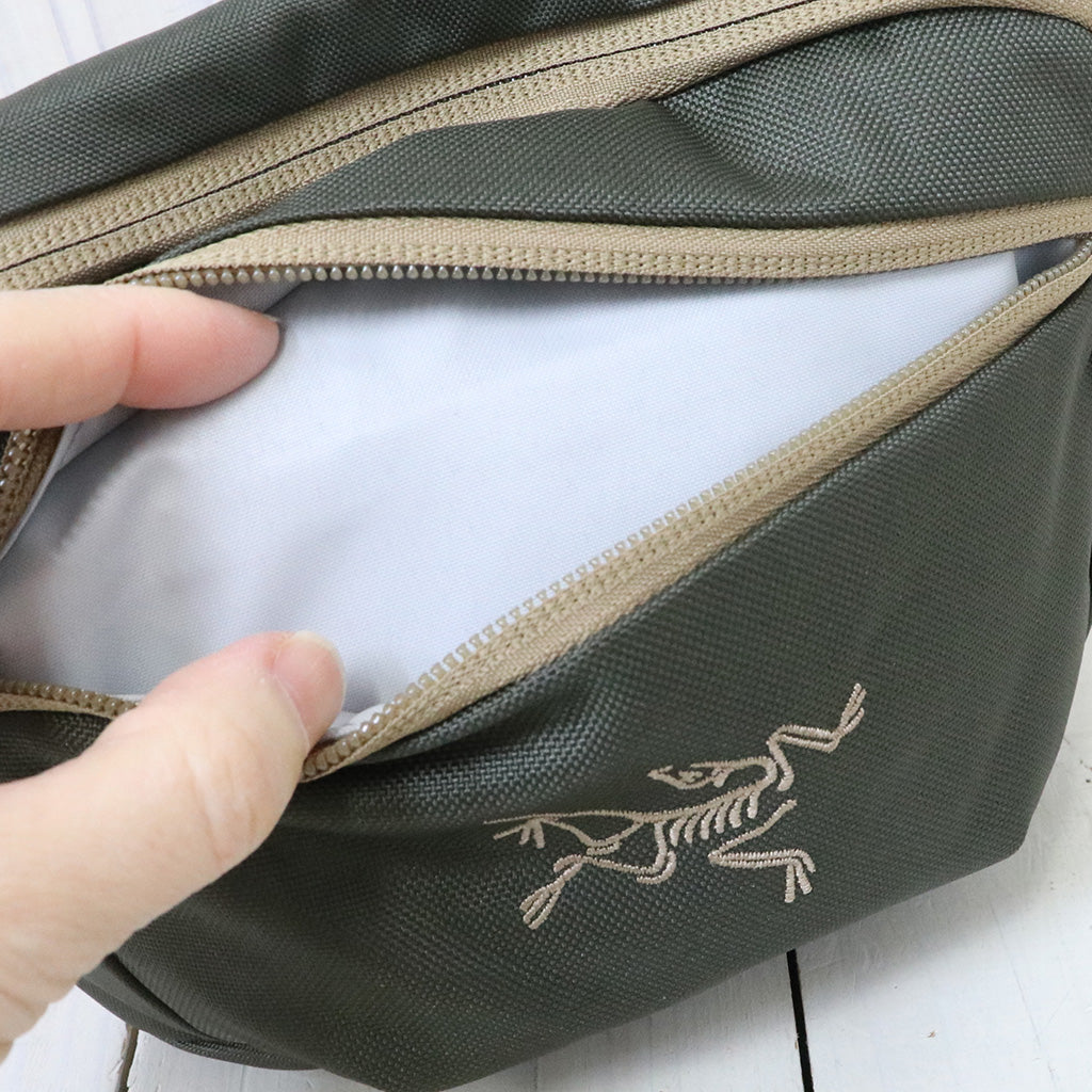 ARC'TERYX『Mantis 1 Waist Pack』(Tatsu/Canvas)