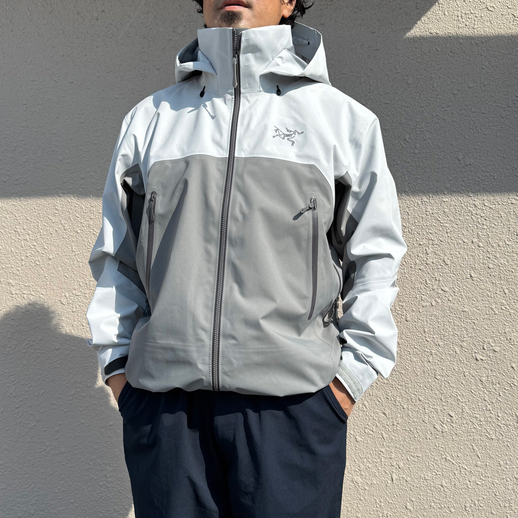 ARC'TERYX : Beta AR Jacket (Solitude/Void)