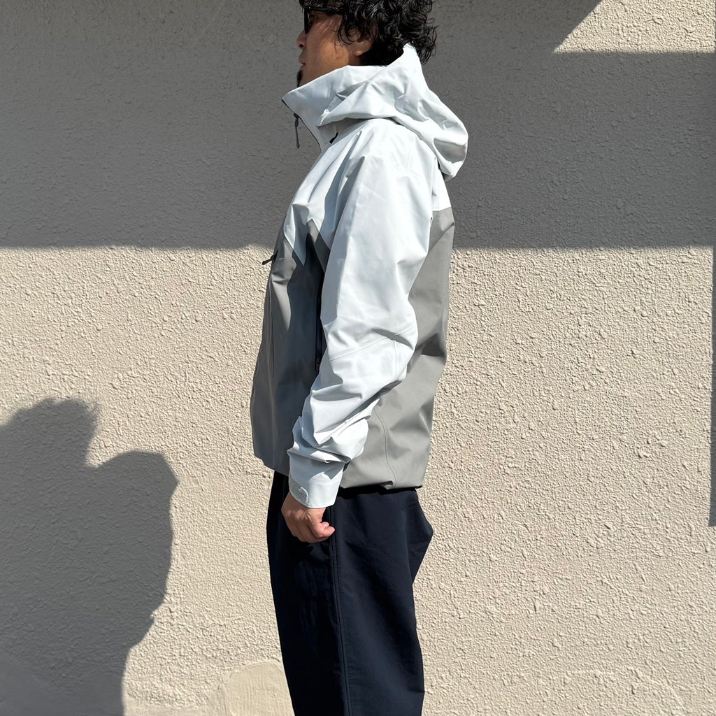 ARC'TERYX : Beta AR Jacket (Solitude/Void)