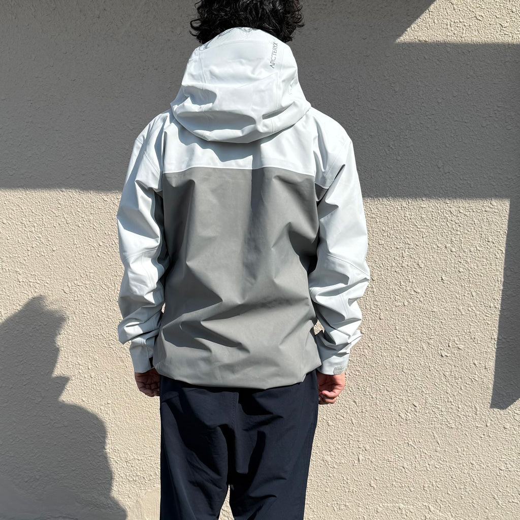 ARC'TERYX : Beta AR Jacket (Solitude/Void)