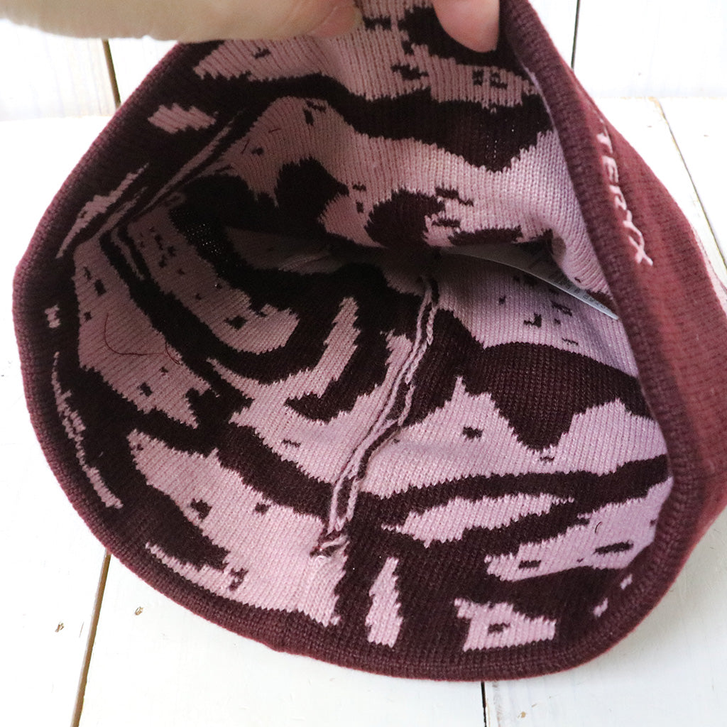 [予約受付中]ARC'TERYX : Grotto Toque (Mars/Bliss)