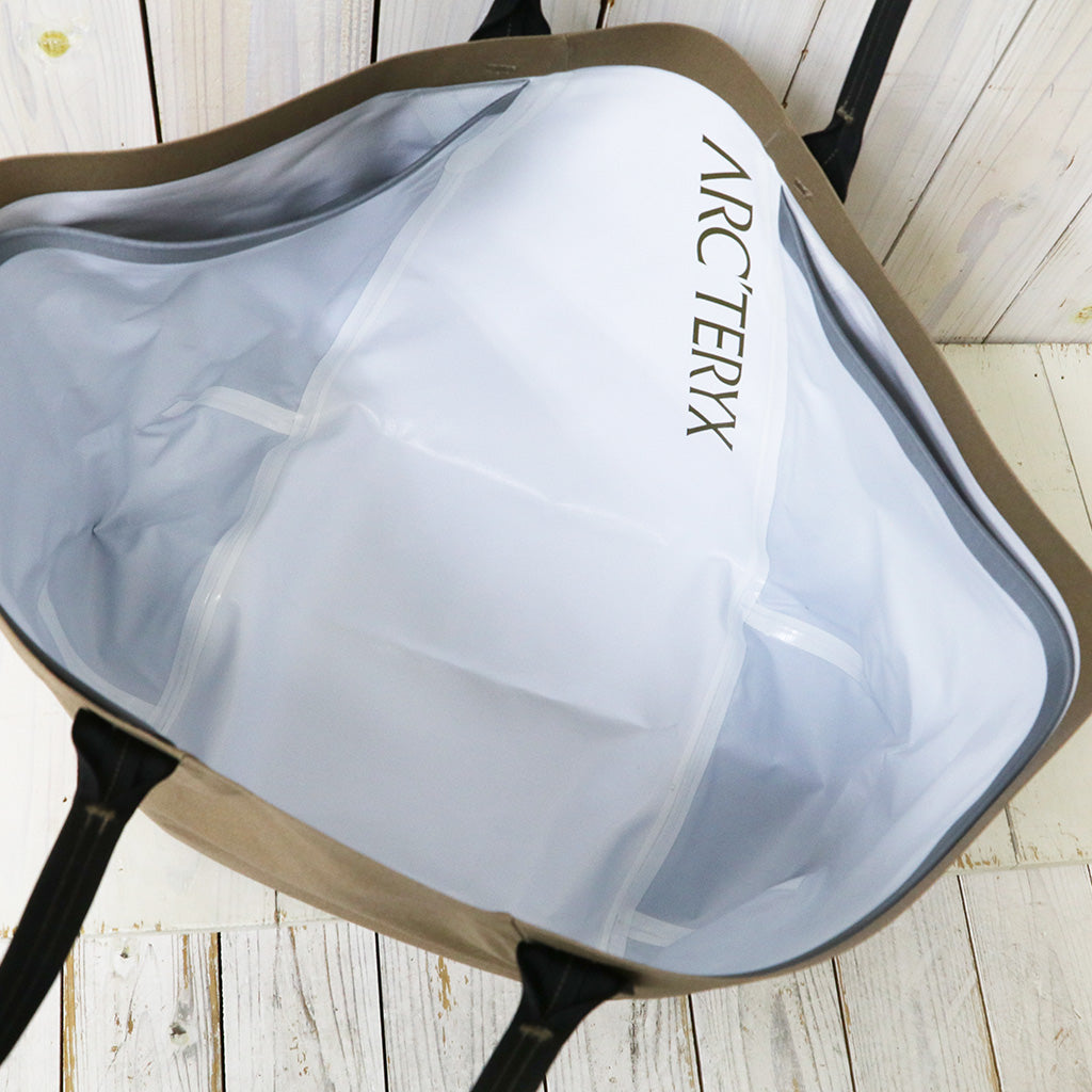 ARC'TERYX : Carrier 45 Gear Tote (Canvas)