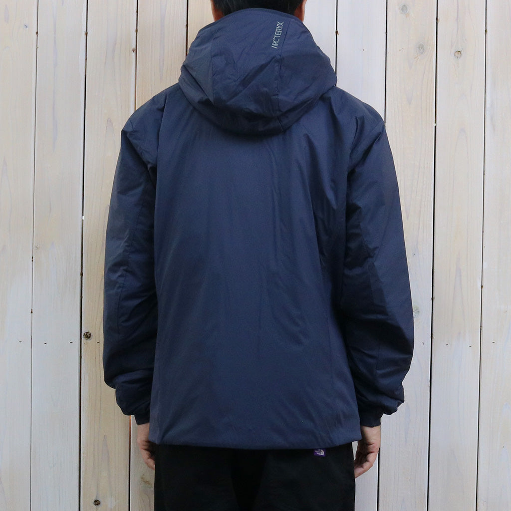 ARC'TERYX : Atom Hoody (Black Sapphire)