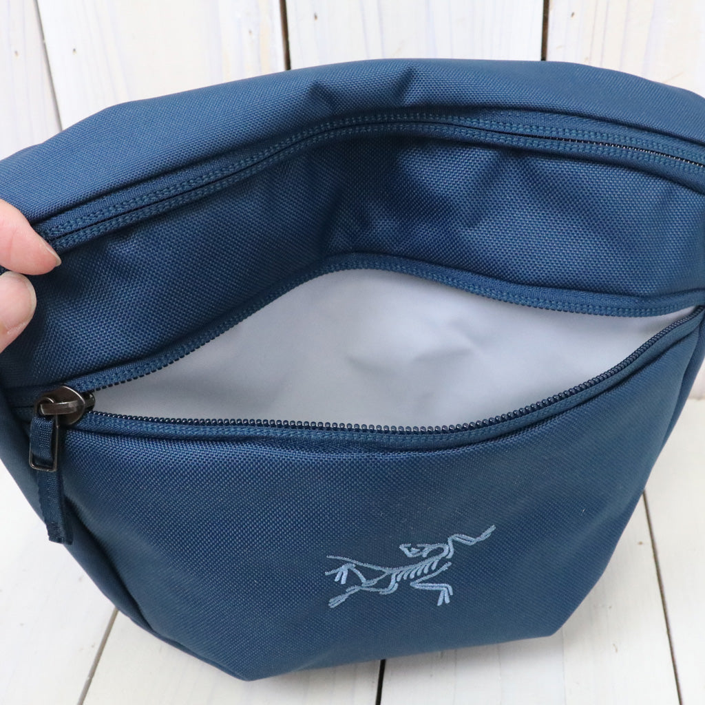 [予約受付中] ARC'TERYX : Mantis 2 Waist Pack (Nightscape)
