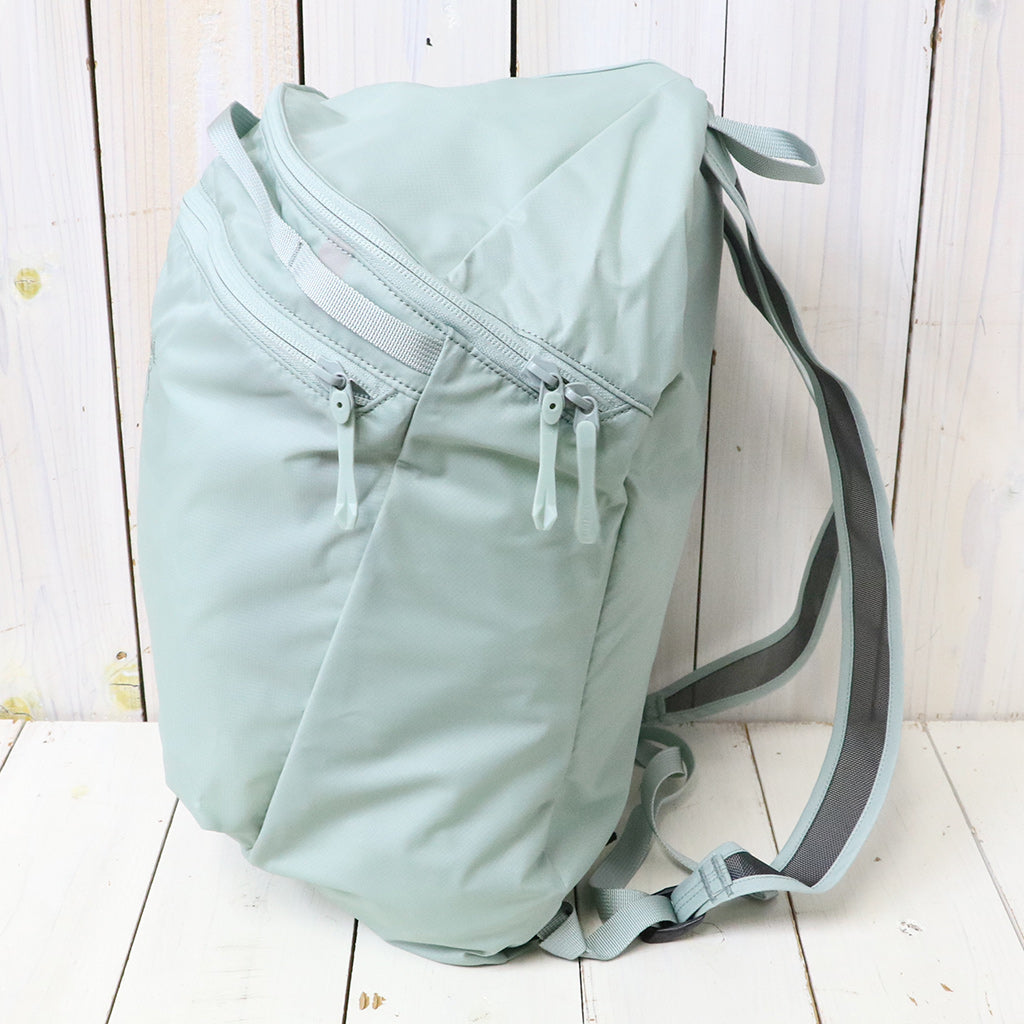 ARC'TERYX : Heliad 15L Backpack (Stone Green)
